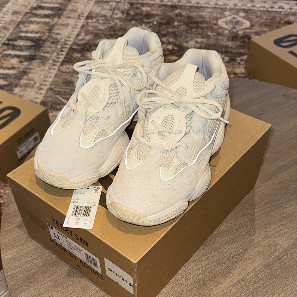 Adidas Yeezy 500  cream